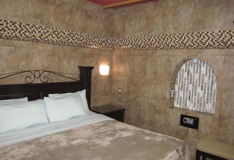 جناح ديلوكس سرير كينج, 1973