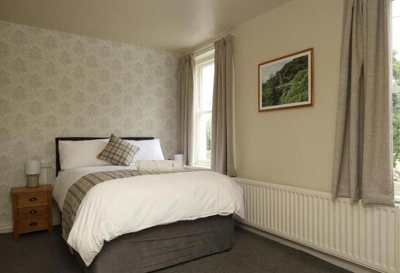 اتاق استاندارد, The Avenue