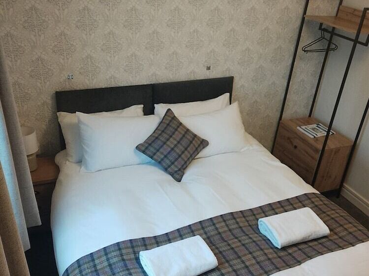 اتاق استاندارد, The Avenue