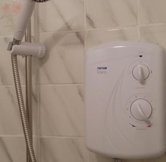 Номер Стандарт Совместная Ванная, Wilsons Hotel   Blackpool Tower View