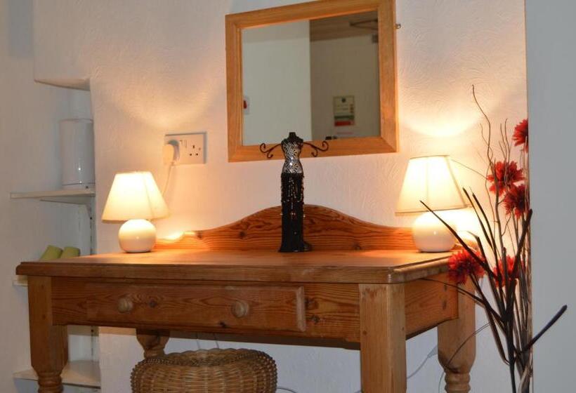 Номер Стандартный с Видом, Wilsons Hotel   Blackpool Tower View