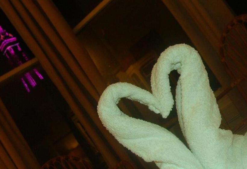 Номер Стандартный с Видом, Wilsons Hotel   Blackpool Tower View