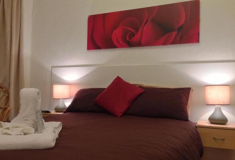 Номер Стандартный с Видом, Wilsons Hotel   Blackpool Tower View