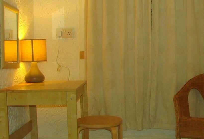 Номер Basic, Wilsons Hotel   Blackpool Tower View