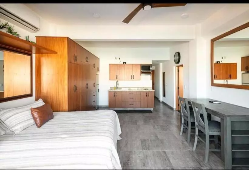 استودیوی لوکس, Marina Cabo Plaza Unit 107a