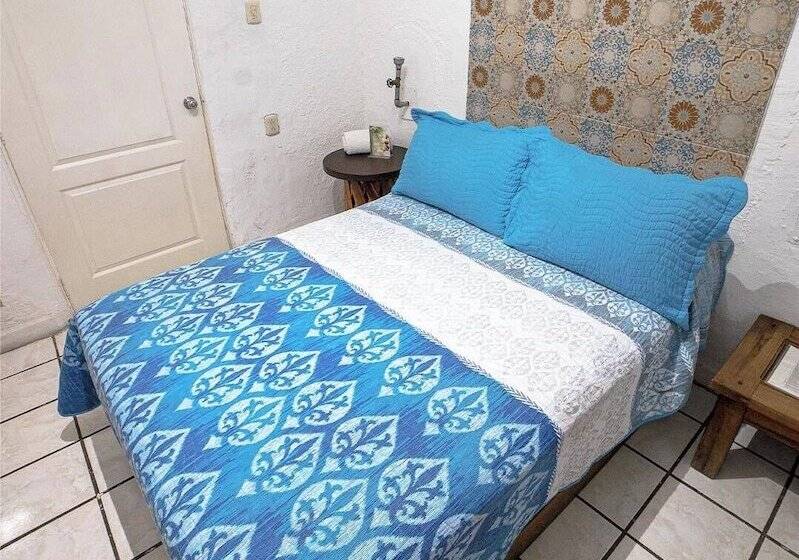 غرفة قياسية, Media Luna