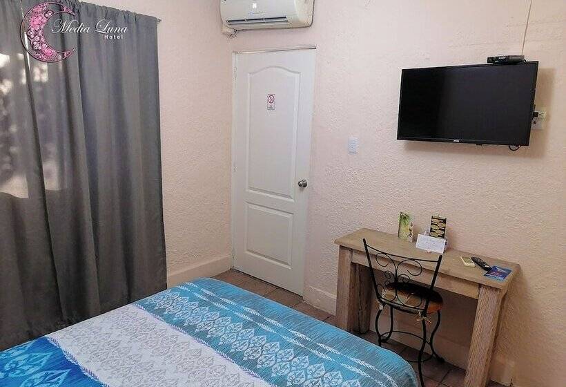 غرفة قياسية, Media Luna