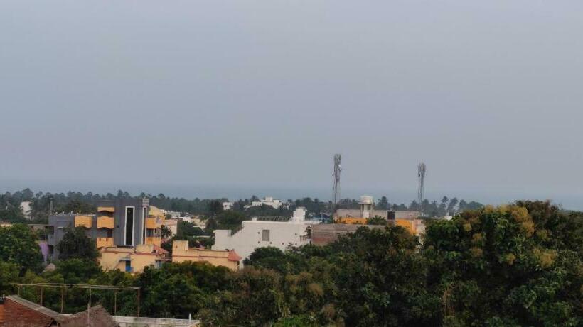 豪华房间, Eagle Nest Residency