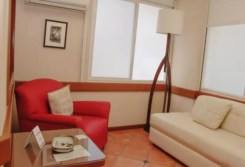 スイート, Alcazar Suites