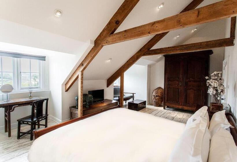 주니어 스위트, Anran At Tidwell Farm