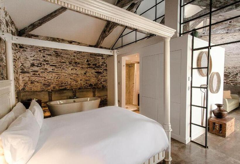 디럭스 스위트, Anran At Tidwell Farm