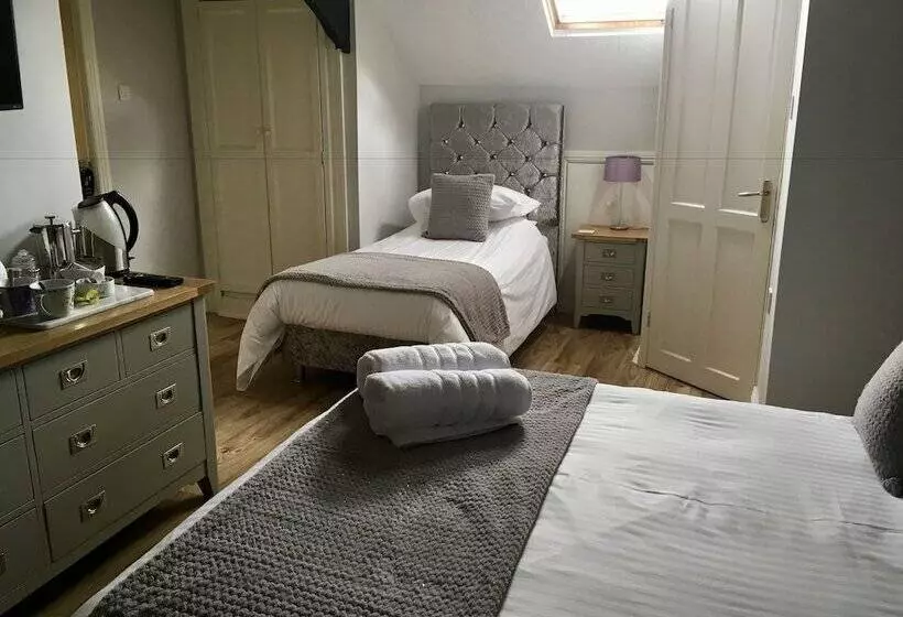スーペリアトリプルルーム, Cartref Guest House