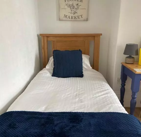 スーペリアトリプルルーム, Cartref Guest House