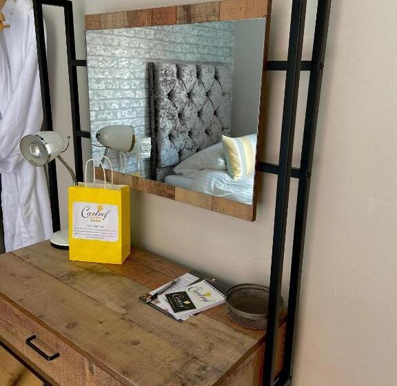 标准单人间, Cartref Guest House