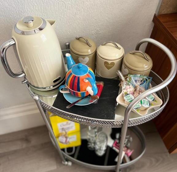 标准单人间, Cartref Guest House