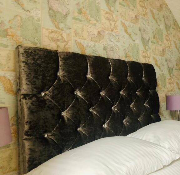 标准三人间, Cartref Guest House