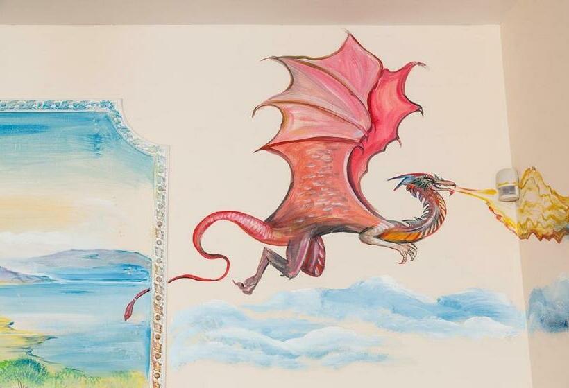 شقة غرفة نوم واحدة بالطابق الأرضى, Heywood Hall