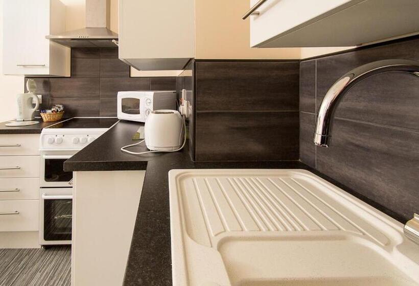 شقة ديلوكس غرفة واحدة, Heywood Hall