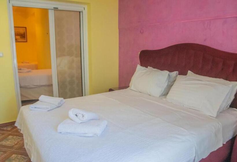 Семейный Номер, Astoria