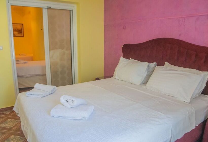 Семейный Номер, Astoria