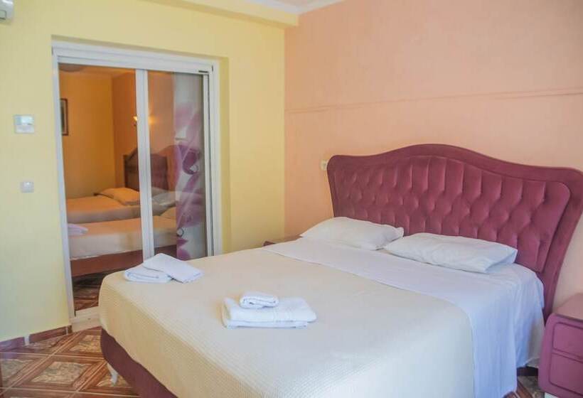 Семейный Номер, Astoria