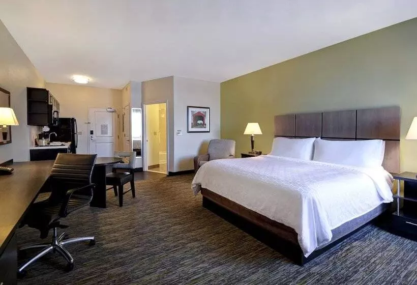 ダブルベッドのスタンダードスタジオ, Candlewood Suites St Clairsville Wheeling Area, An Ihg