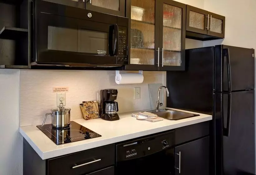 ダブルベッドのスタンダードスタジオ, Candlewood Suites St Clairsville Wheeling Area, An Ihg