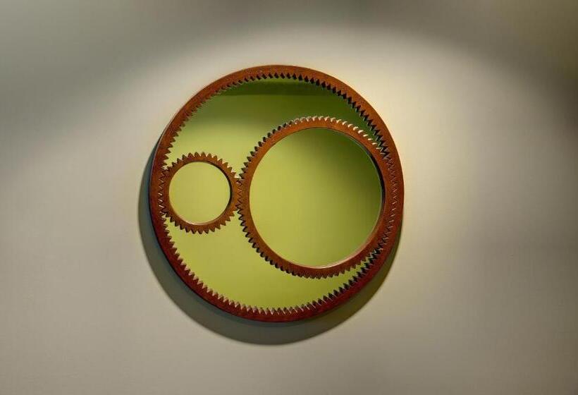 חדר פרמיום, Indigo Traverse City, An Ihg