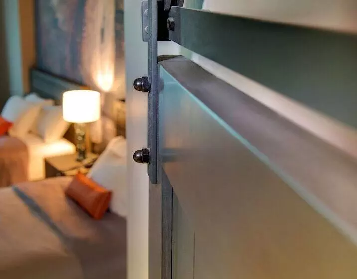 ２ダブルベッドのスタンダードルーム, Indigo Traverse City, An Ihg
