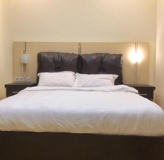 Номер Deluxe с Балконом, Attanaya Malioboro Suites Yogyakarta