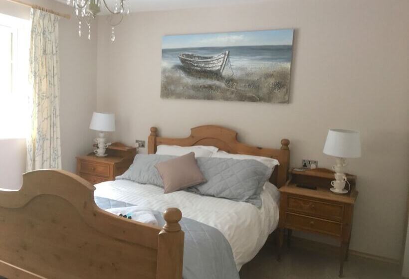 חדר סטנדרט, The Waterwheel