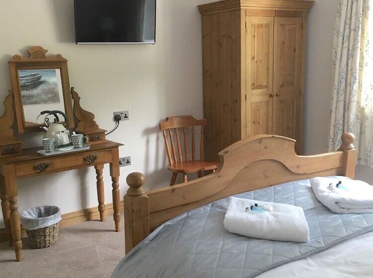 חדר סטנדרט, The Waterwheel