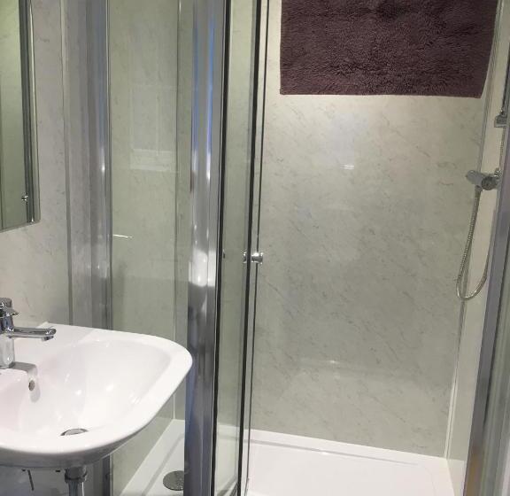 חדר סטנדרט עם מיטת קינג, The Waterwheel