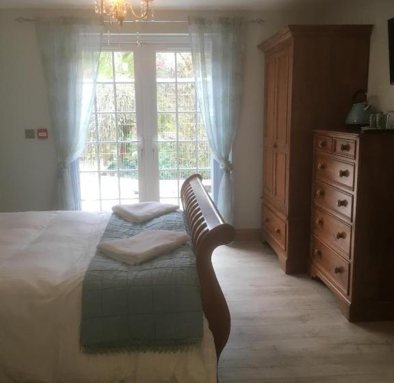 חדר סטנדרט עם מיטת קינג, The Waterwheel