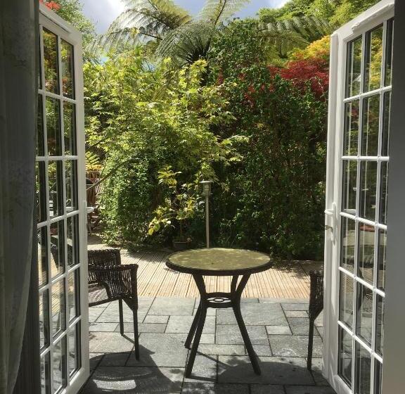 חדר סטנדרט עם מיטת קינג, The Waterwheel