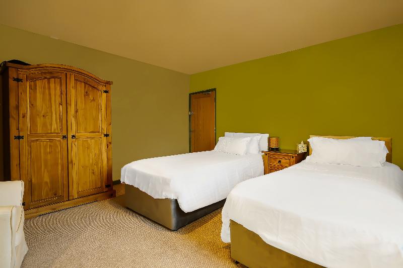 Номер Стандарт, The White Horse