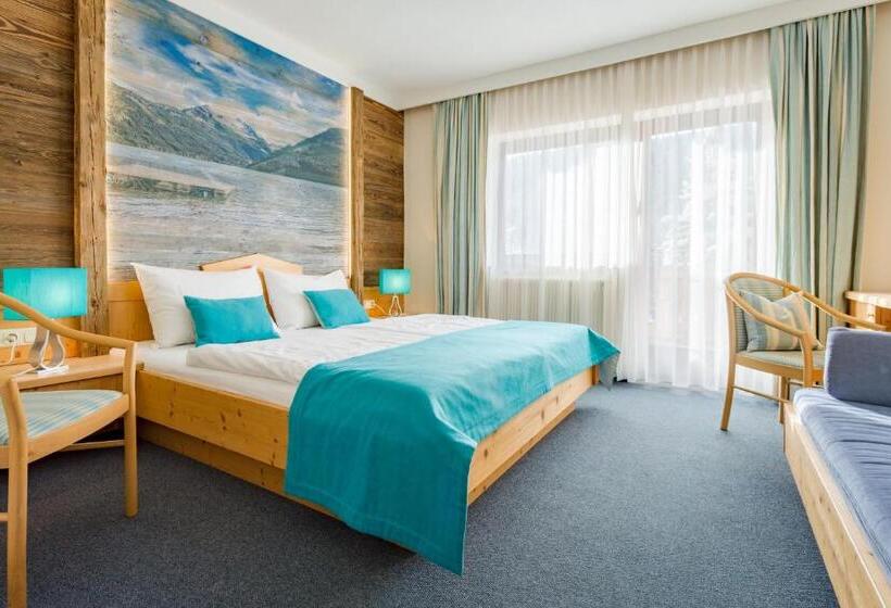 غرفة كومفورت ثلاثية, Mountainclub Hotel Ronach