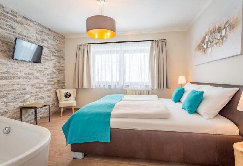 جناح كومفورت, Mountainclub Hotel Ronach