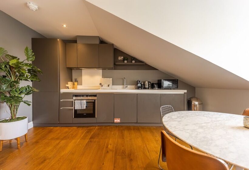 Apartament 21 Dormitor Superior, No1 Apartments Edinburgh   George Iv Bridge