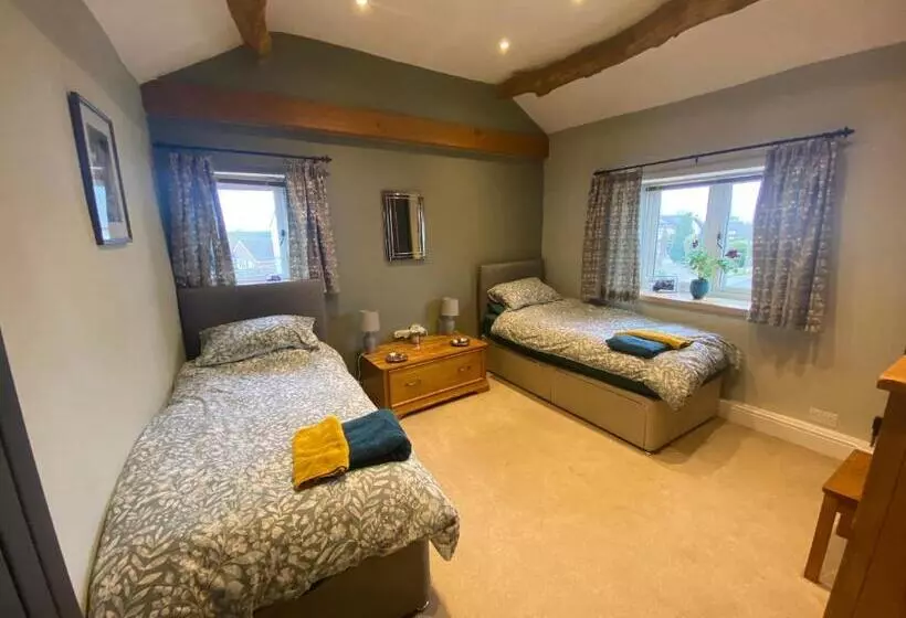 バス共有のスタンダードルーム, Silverstone Bed And Breakfast