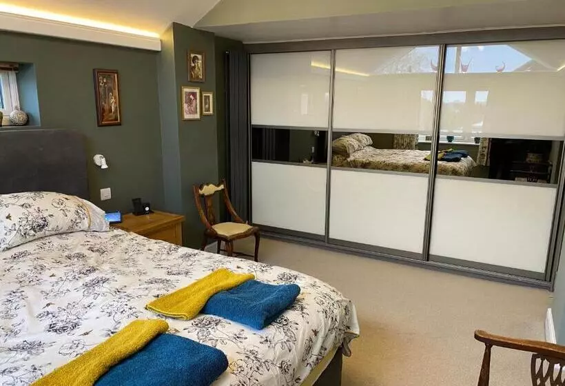 スタンダードルーム, Silverstone Bed And Breakfast