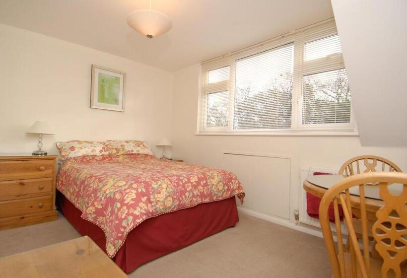 חדר סטנדרט חדר אמבטיה משותף, Abacus Bed And Breakfast, Blackwater, Hampshire