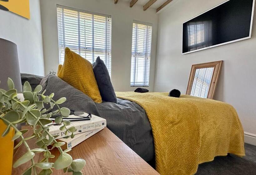 Люкс Кровать Кинг, Breakers Guest House