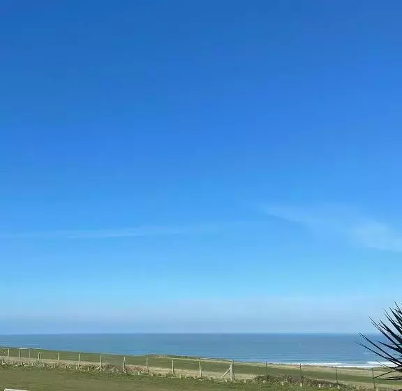バス共有のスタンダードルーム, Breakers Guest House