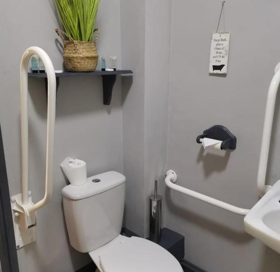 Номер Стандарт, The Babbling Brook