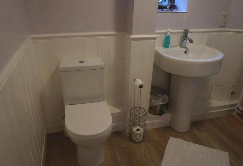 Стандартный Номер Кровать Кинг, Magpies Lodge