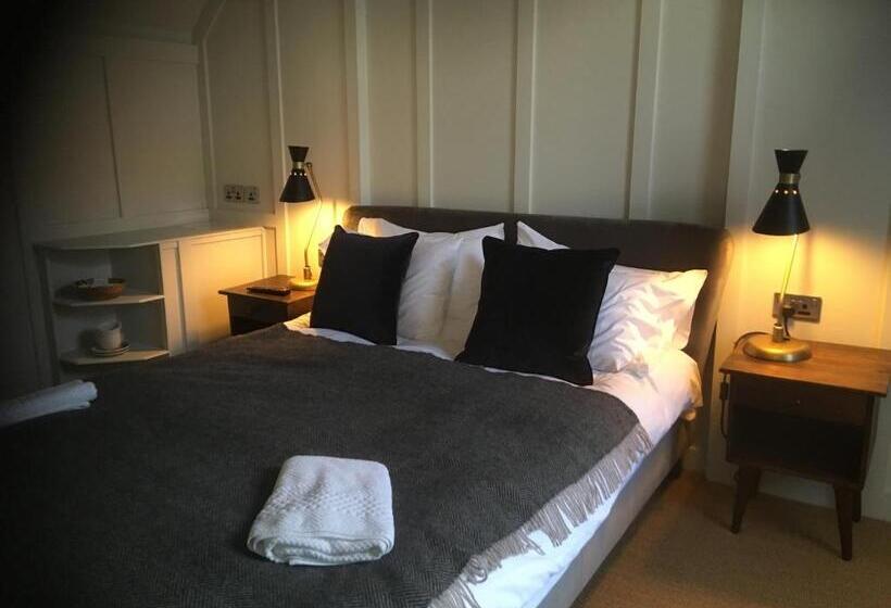 标准间, The Thirsty Scholar