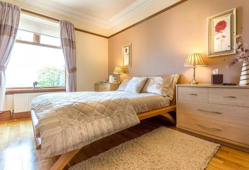 デラックスルーム, Thornbank House