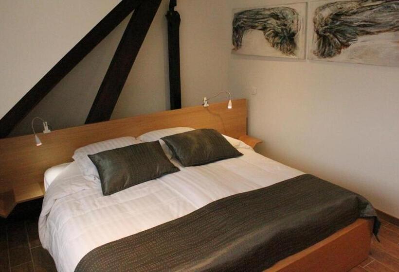 סוויטה, Art Hôtel