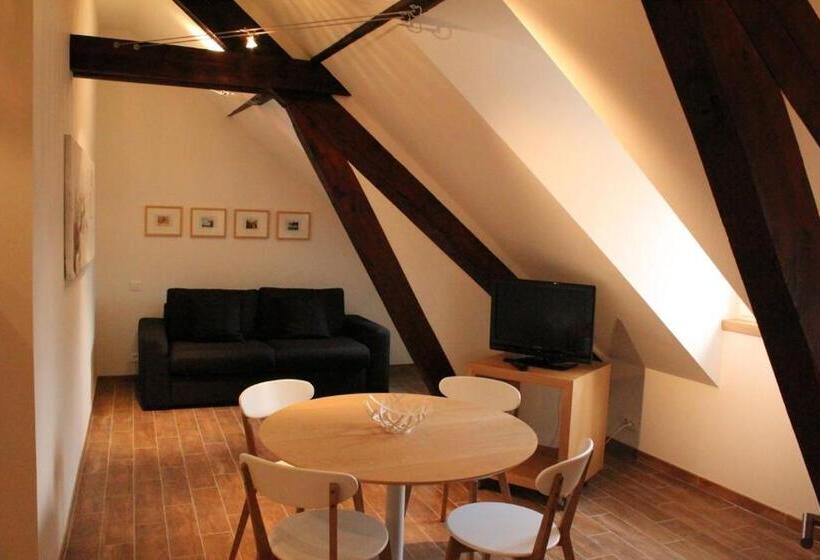 סוויטה, Art Hôtel